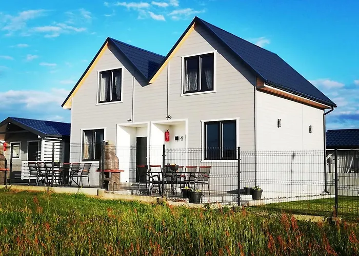 U Strazaka -morze Hébergement de vacances Gąski